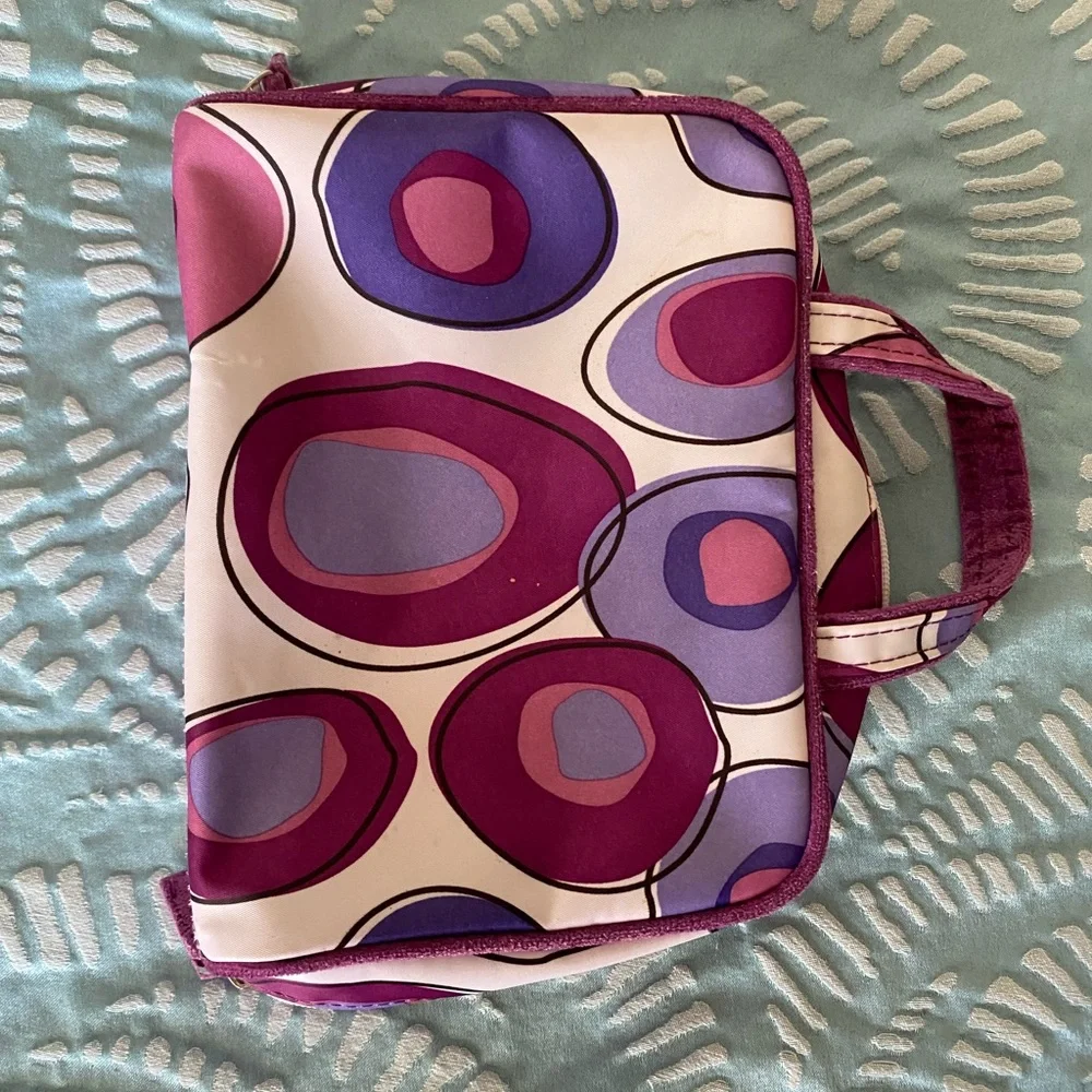 Modella makeup bag in GUC - Picture 4 of 4